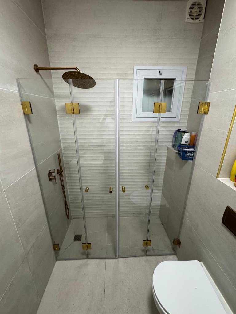 מקלחון זכוכית — גלריה